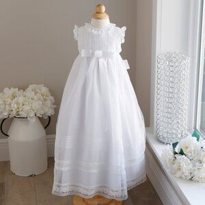 White Special Occasion Gown and Bonnet Organza Pintucks Lace NB/3 Months NWOT